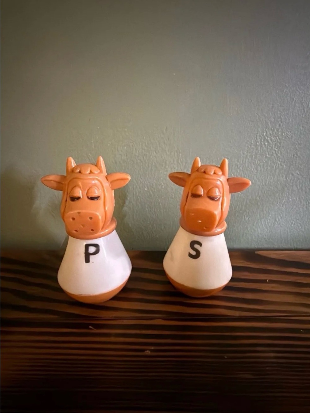 Vintage Cow Salt and Pepper Shakers - Cow Set in Brown and White - 1970s